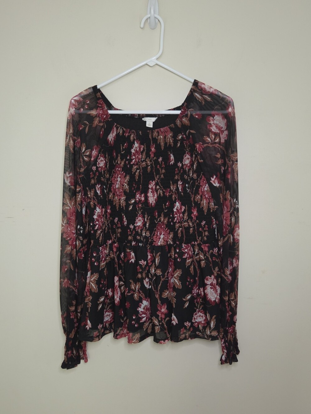 Women's Cato Floral Print Mesh Top Size Large